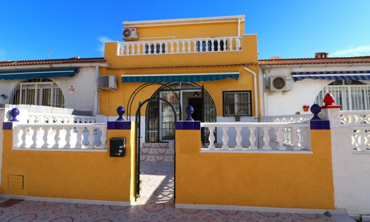 Townhouse - Re-Sale - Torrevieja - VRE 5573