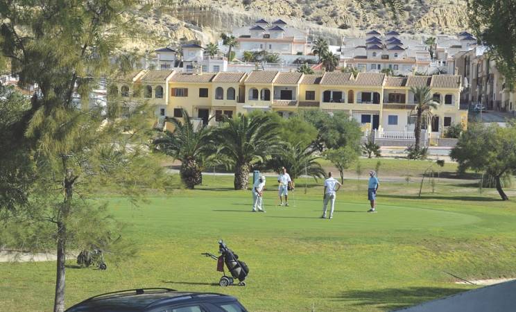 Rapportere om virkningen av golf turisme i Alicante
