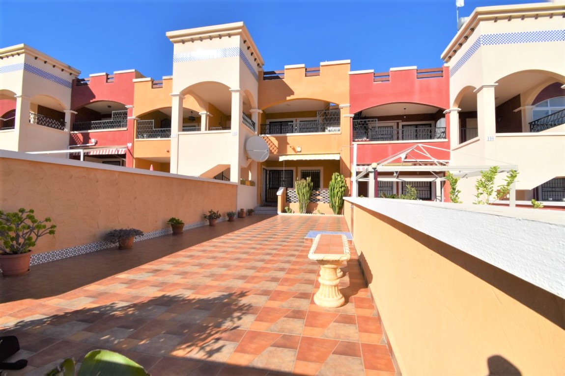 Qlistings - 2 Bedroom Apartment For Sale In Orihuela Costa Property Image