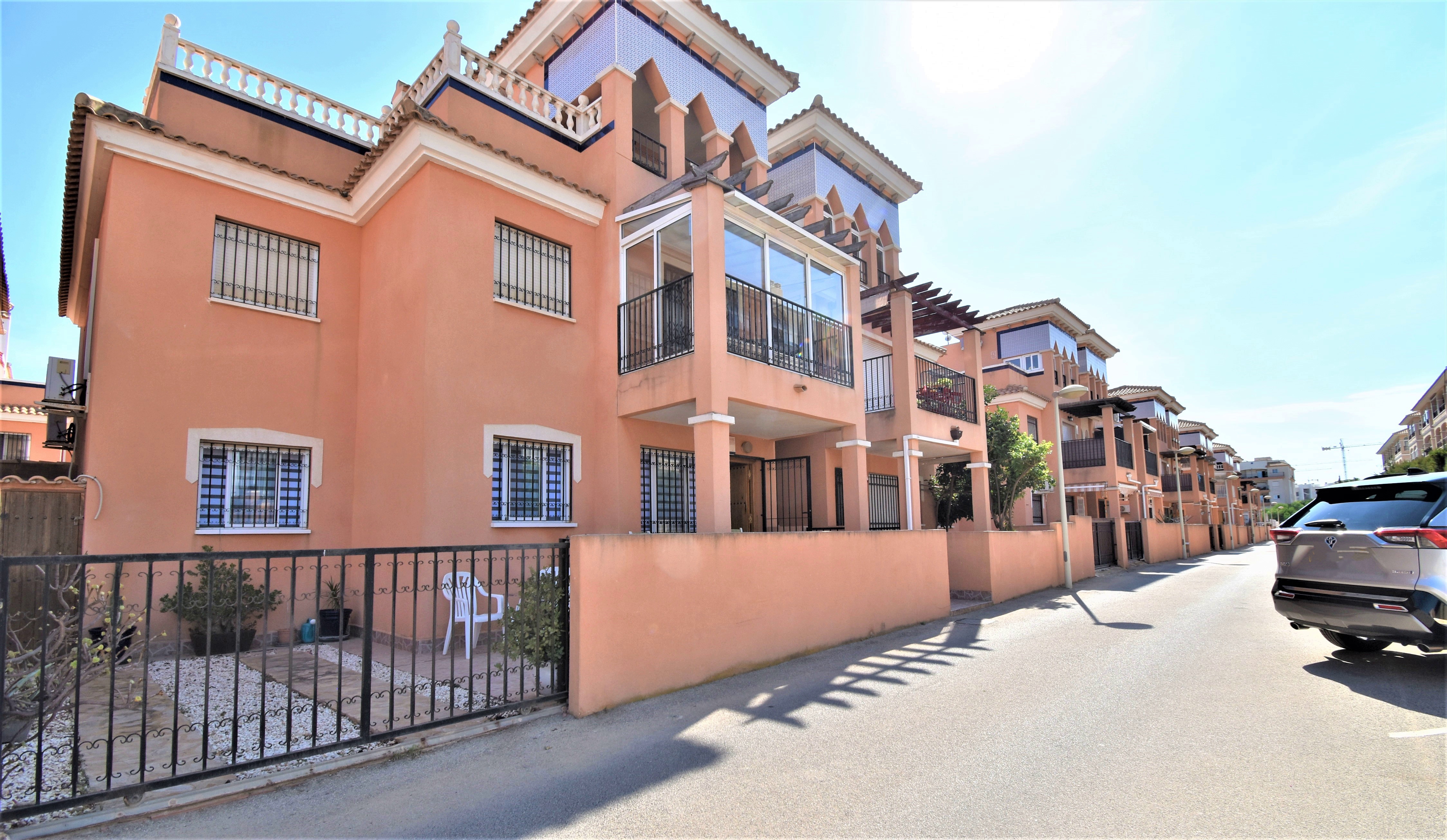 Qlistings - 2 Bedroom Apartment For Sale In Orihuela Costa Property Image