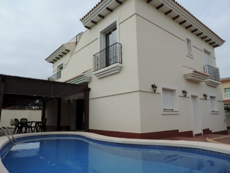 Qlistings 6 Bedroom Detached Villa For Sale In Orihuela Costa image 4