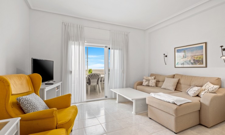 Apartamento - Reventa - Ciudad Quesada - CBB-77658