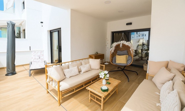 Apartamento - Reventa - Torrevieja - CC1-30073-210