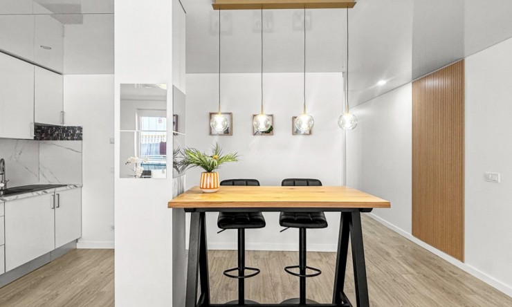 Apartamento - Reventa - Torrevieja - El Acequión - Los Náufragos