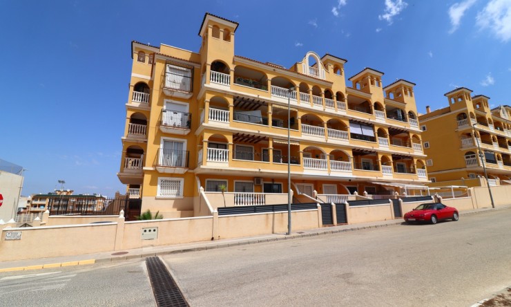 Apartment - Re-Sale - Algorfa - Algorfa - Village