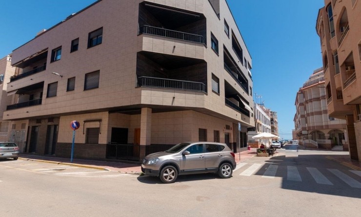 Apartment - Re-Sale - La Mata - La Mata - Town