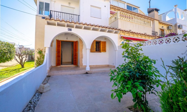 Apartment - Re-Sale - Torrevieja - JJ-77050