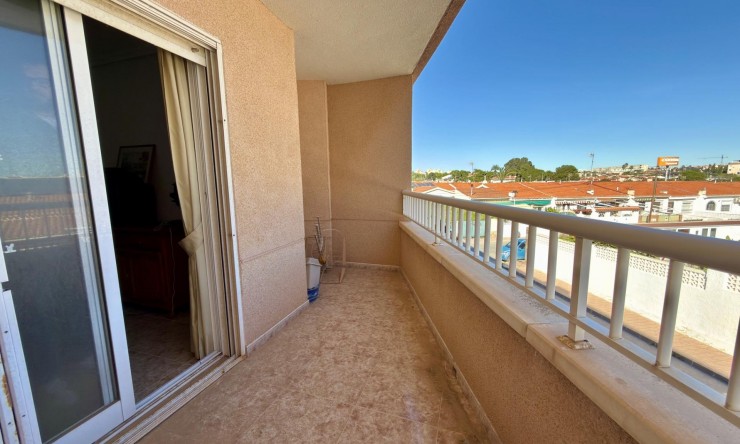 Apartment - Re-Sale - Torrevieja - Playa de los Locos