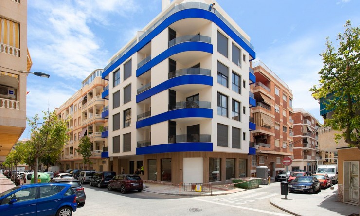 Apartment - Re-Sale - Torrevieja - Torrevieja - Centre