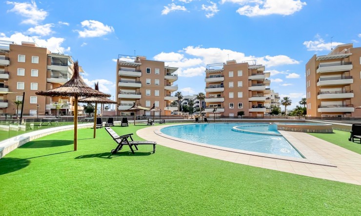 Appartement - Wederverkoop - Guardamar del Segura - El Raso