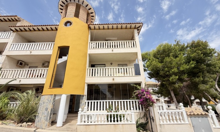 Appartement - Wederverkoop - Orihuela Costa - Villamartin