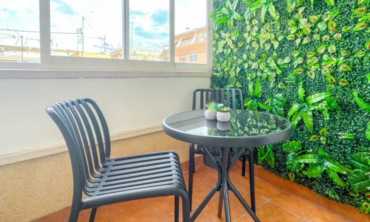 Appartement - Wederverkoop - Torrevieja - Torrevieja - Centre