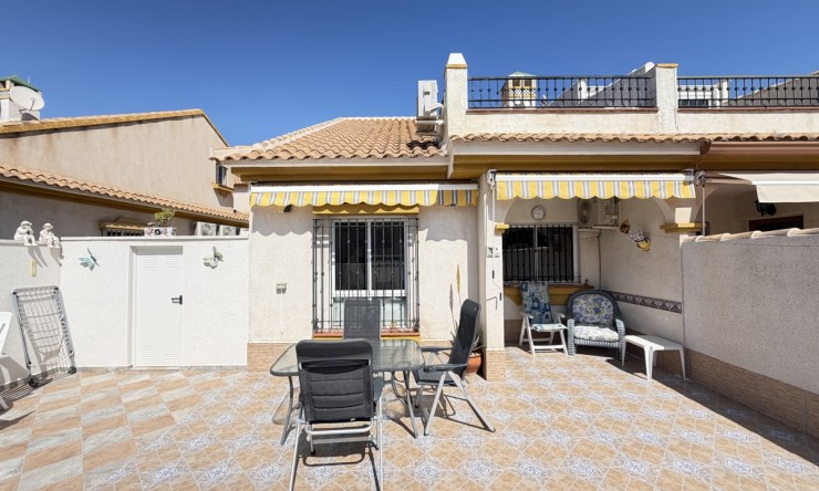 Bungalow - Wederverkoop - Orihuela Costa - La Zenia