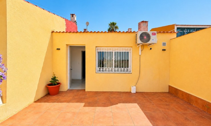 Bungalow - Wederverkoop - Torrevieja - La Siesta