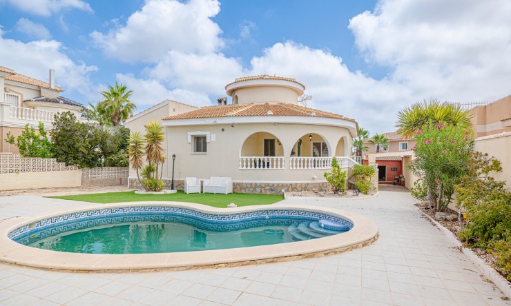 Chalet - Reventa - Ciudad Quesada - La Fiesta