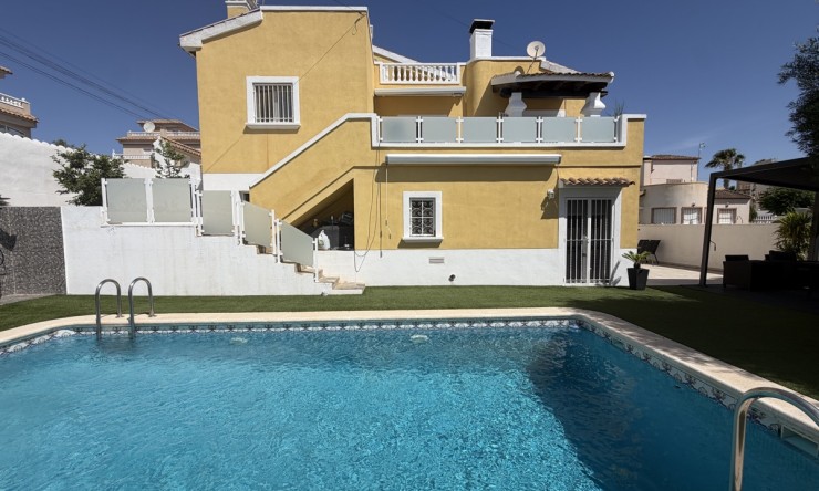 Chalet - Reventa - Orihuela Costa - Villamartin