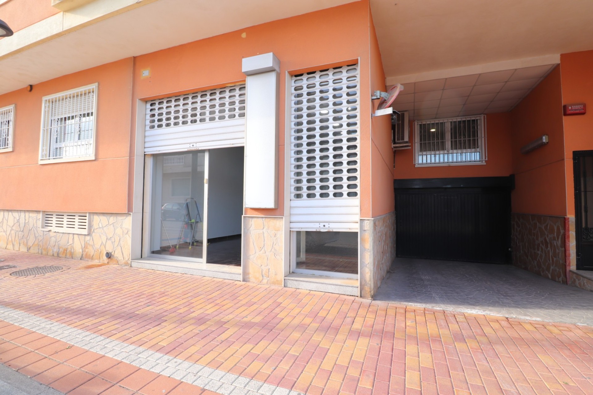 Comercial - Comercial (Alquiler) - Formentera del Segura - Formentera - Pueblo