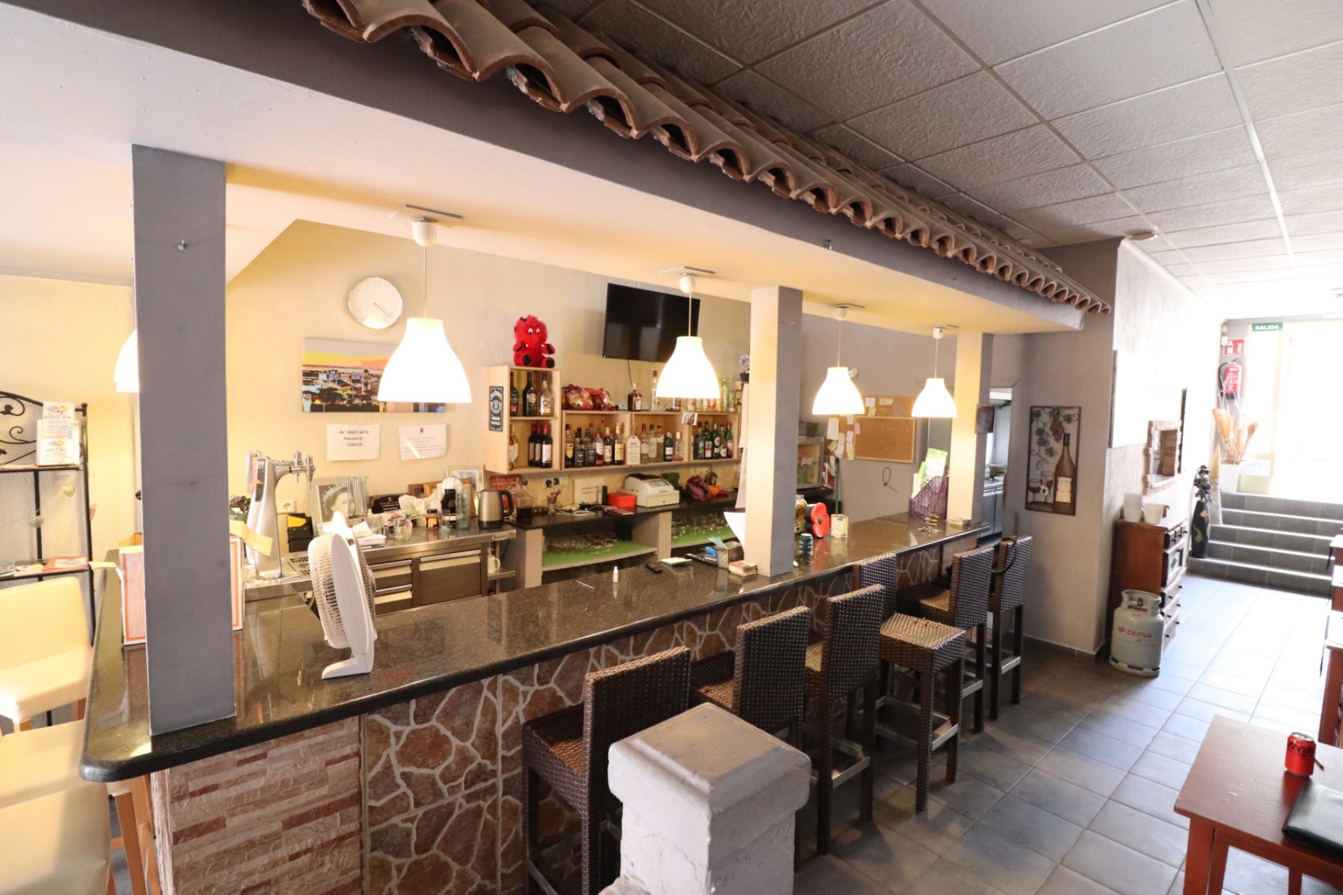 Comercial - Comercial - Los Montesinos - Los Montesinos - Pueblo