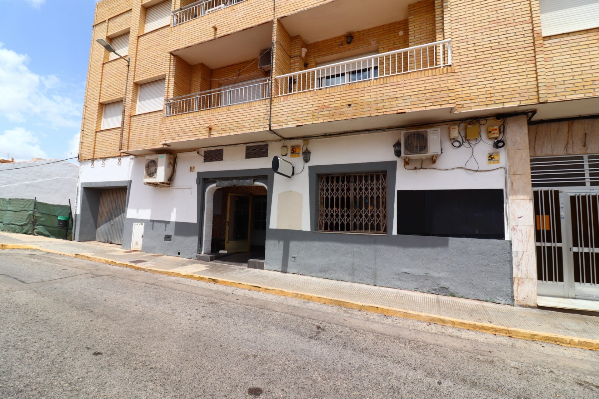 Comercial - Comercial - Los Montesinos - Los Montesinos - Pueblo