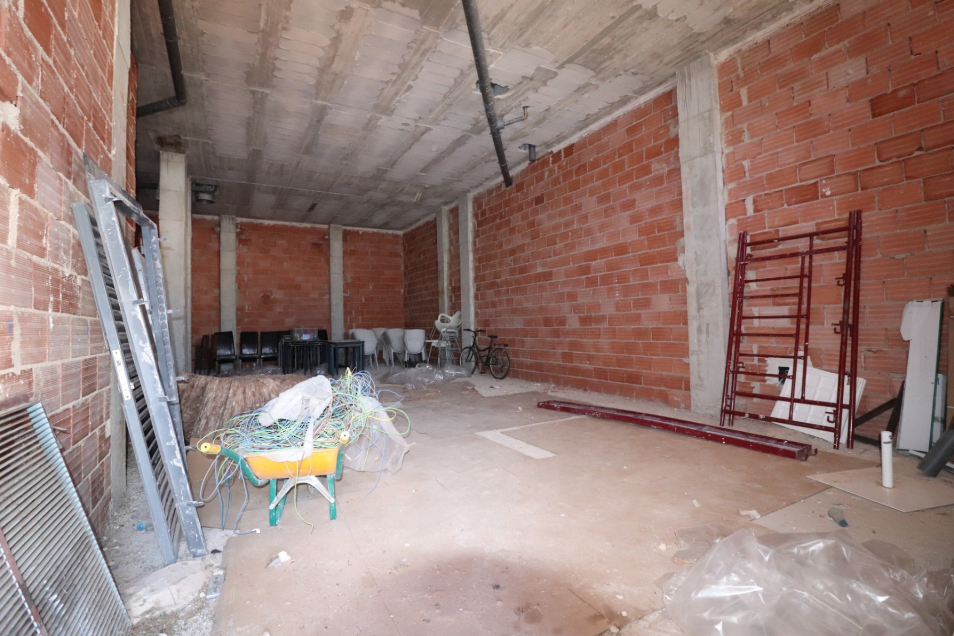 Comercial - Comercial (Pleno Dominio) - Los Montesinos - Entre Naranjos / Vistabella Golf