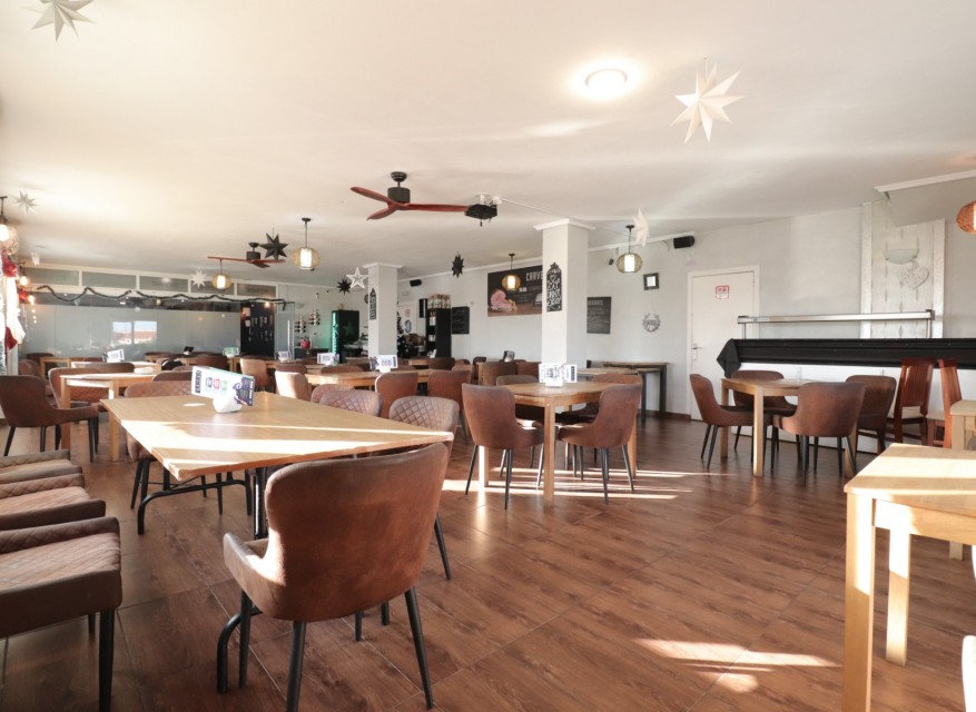 Commercieel - Commercieel - Ciudad Quesada - Doña Pepa