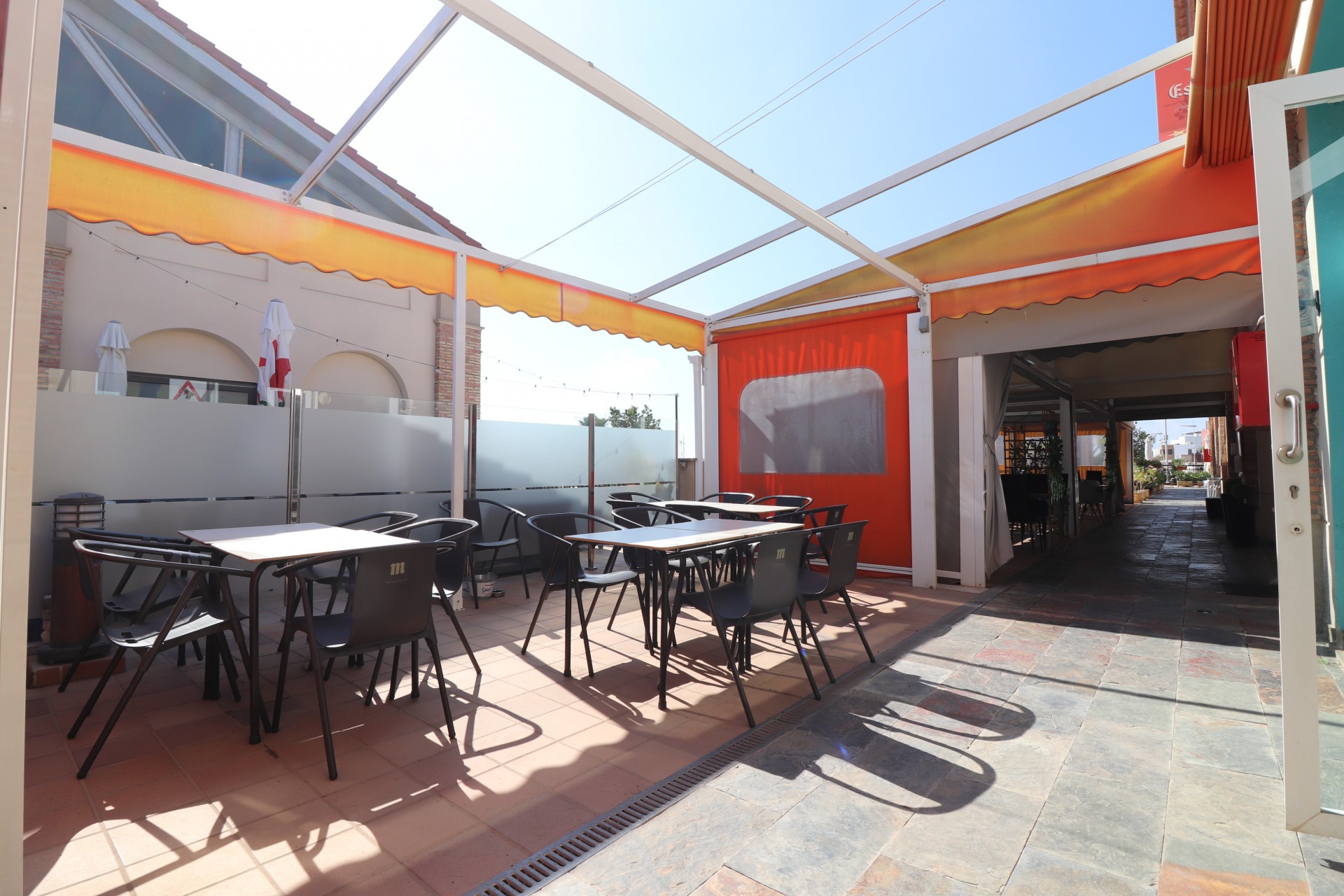 Commercieel - Commercieel (Eigendomsrecht) - Algorfa - La Finca Golf Resort