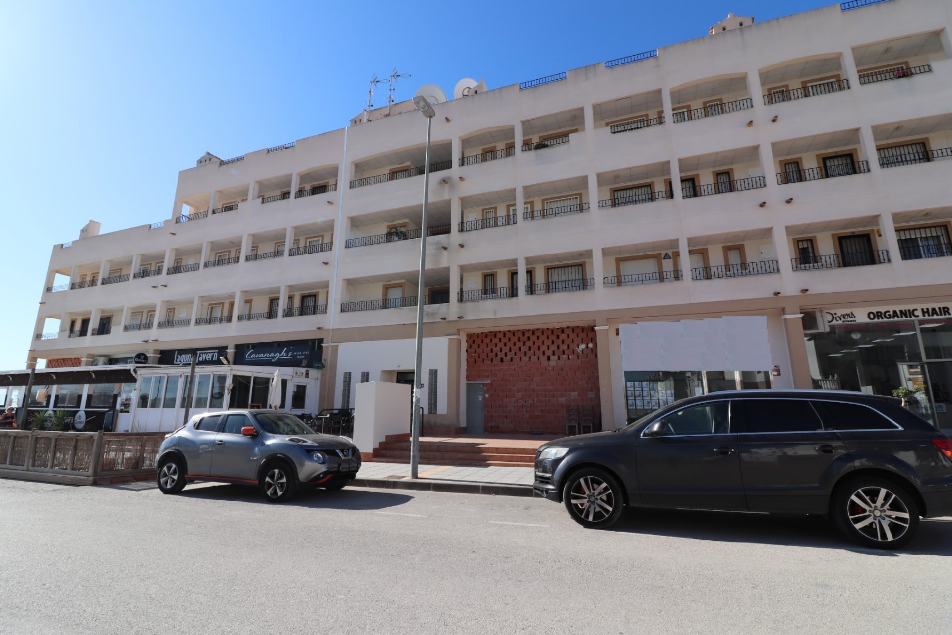 Commercieel - Commercieel (Eigendomsrecht) - Los Montesinos - Entre Naranjos / Vistabella Golf