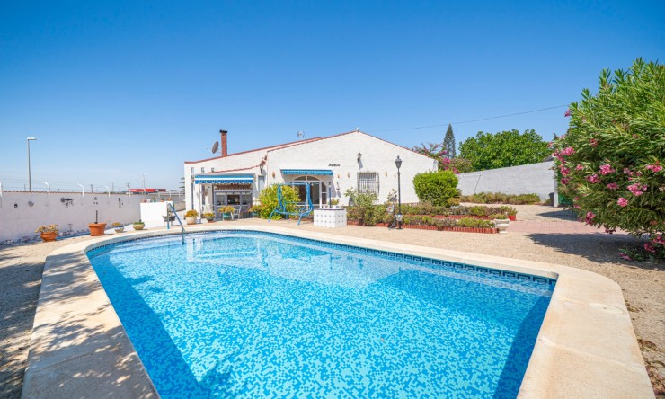 Detached Villa - Re-Sale - Ciudad Quesada - CBB-34614