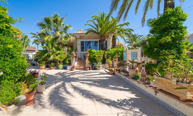 Detached Villa - Re-Sale - Ciudad Quesada - CBB-44700