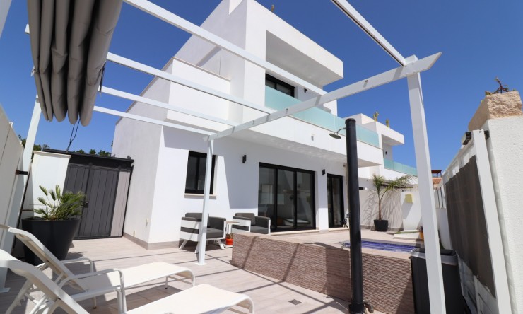 Detached Villa - Re-Sale - Los Montesinos - La Herrada