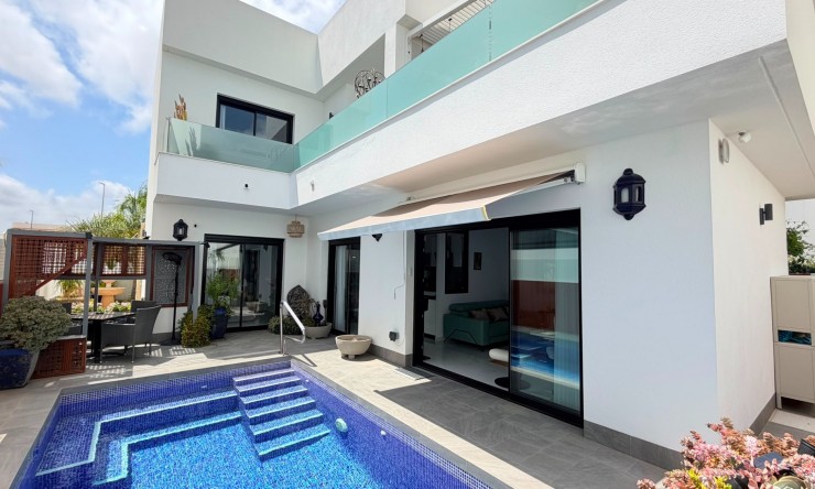Detached Villa - Re-Sale - Los Montesinos - La Herrada