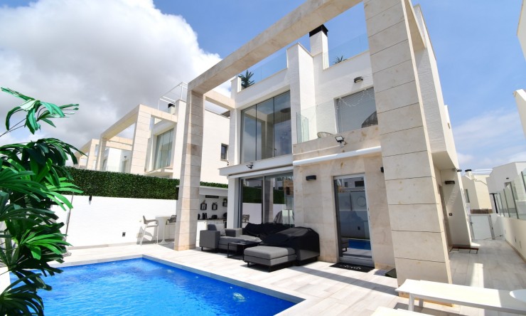 Detached Villa - Re-Sale - Orihuela Costa - Lomas de Cabo Roig