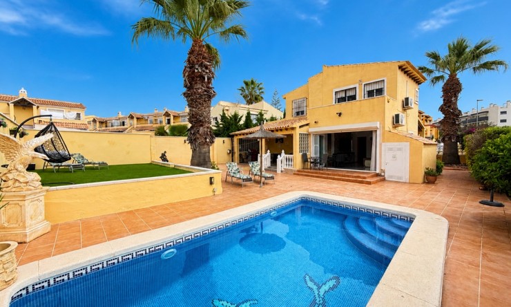 Detached Villa - Re-Sale - Orihuela Costa - Villamartin