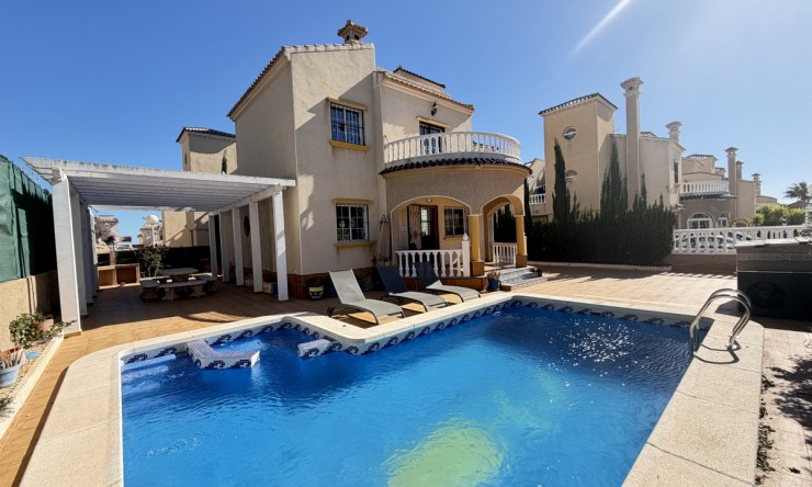 Detached Villa - Re-Sale - Orihuela Costa - Villamartin