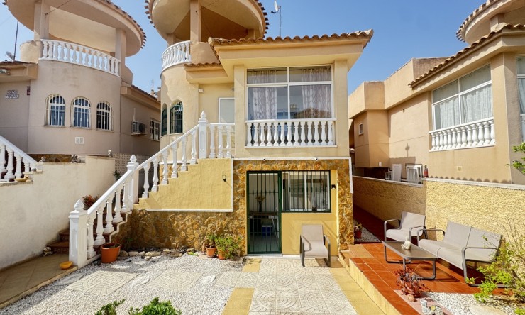 Detached Villa - Re-Sale - Orihuela Costa - Villamartin