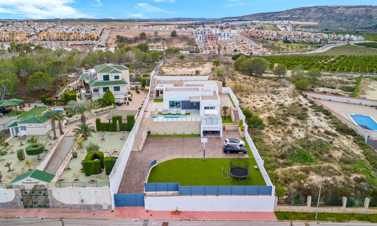 Frittliggende Villa - Videresalg - Algorfa - LF-51085