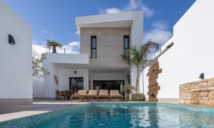 Frittliggende Villa - Videresalg - Dolores - Dolores - Byen