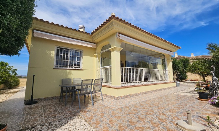 Frittliggende Villa - Videresalg - La Marina - La Marina - Urbanisering