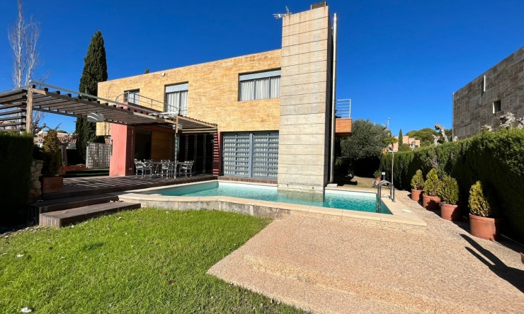 Frittliggende Villa - Videresalg - Orihuela Costa - Dehesa de Campoamor