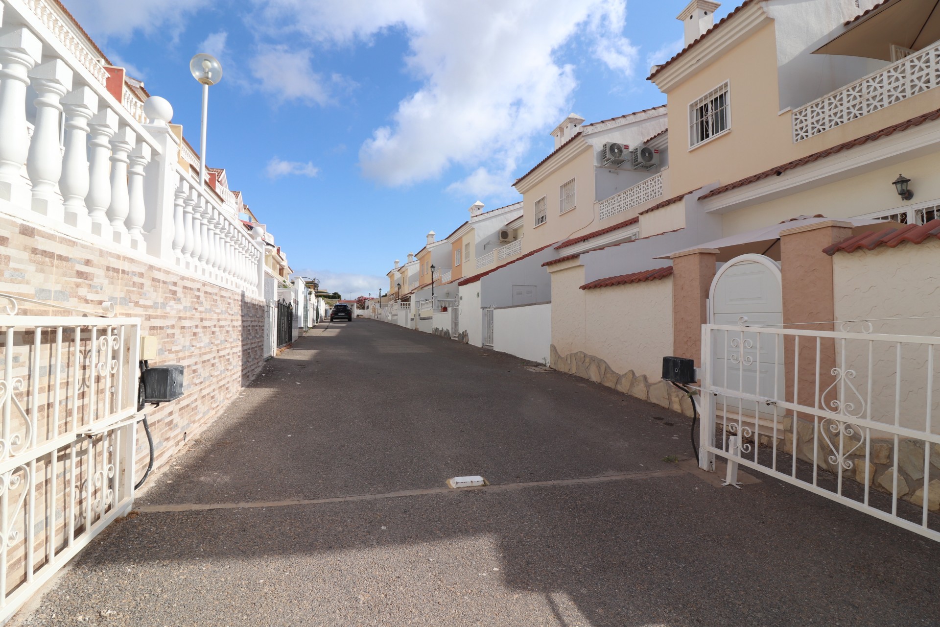 La Revente - Maison de Ville - Ciudad Quesada - La Fiesta