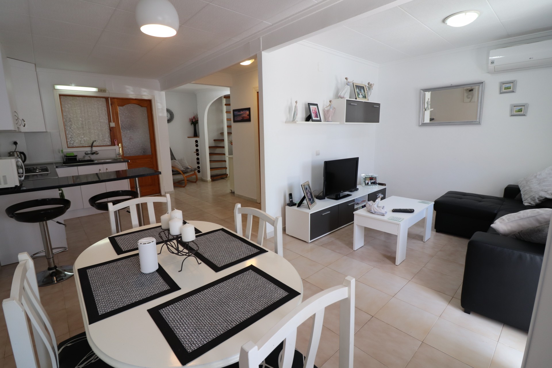 La Revente - Maison de Ville - Torrevieja - La Siesta