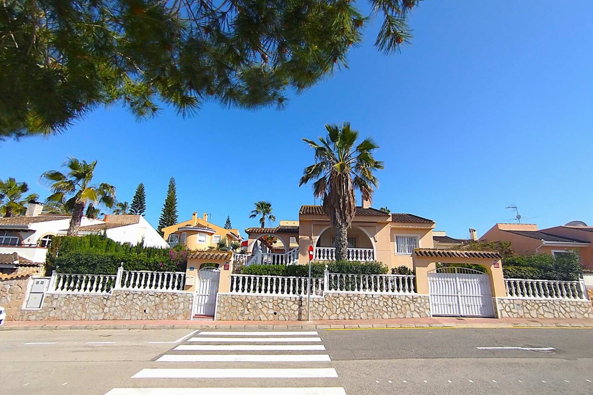 La Revente - Villa - Ciudad Quesada - Pueblo Lucero