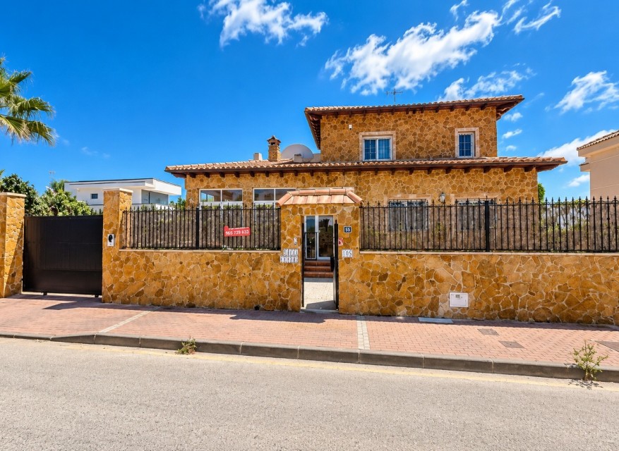 La Revente - Villa - La Marina - La Escuera