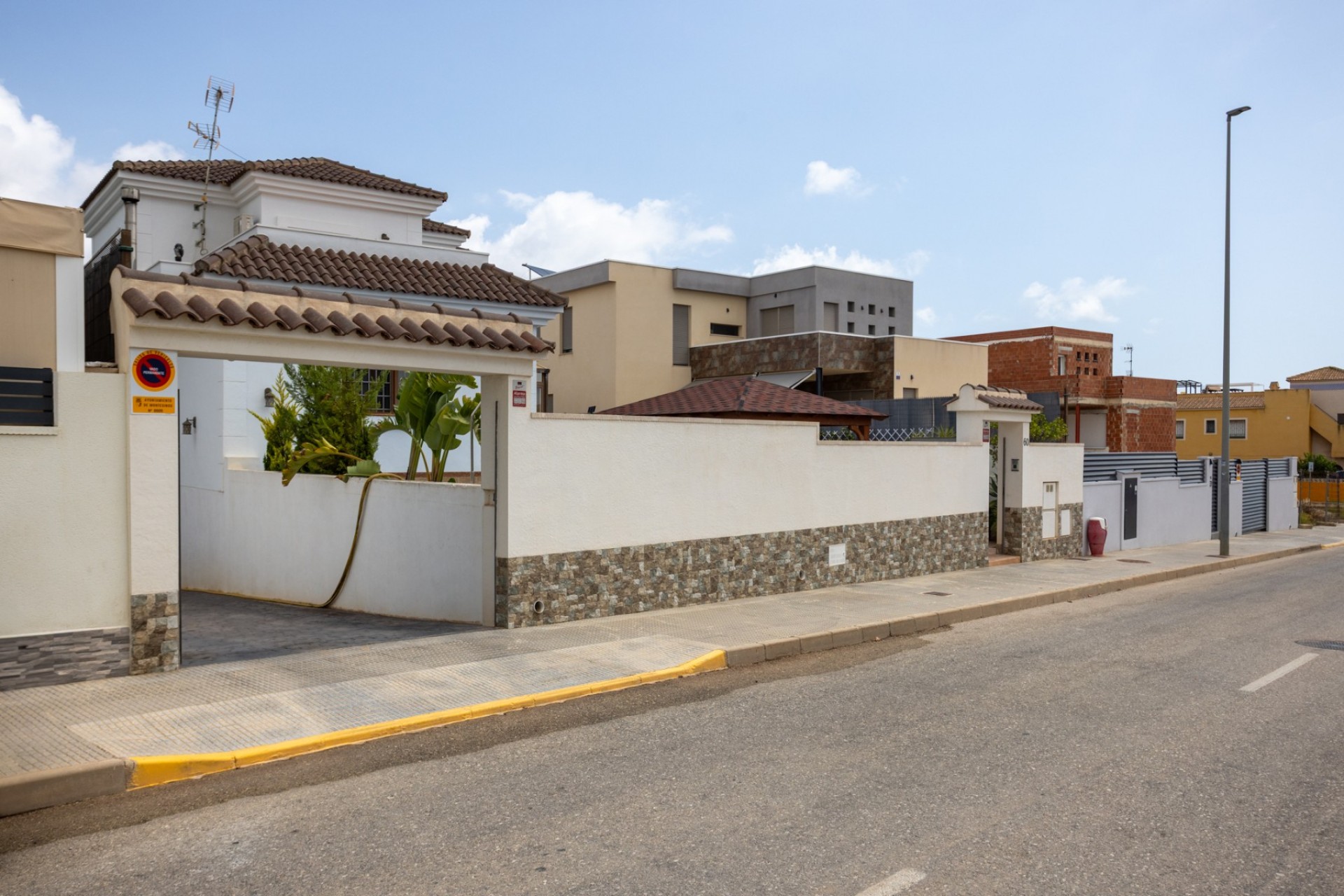La Revente - Villa - Los Montesinos - La Herrada