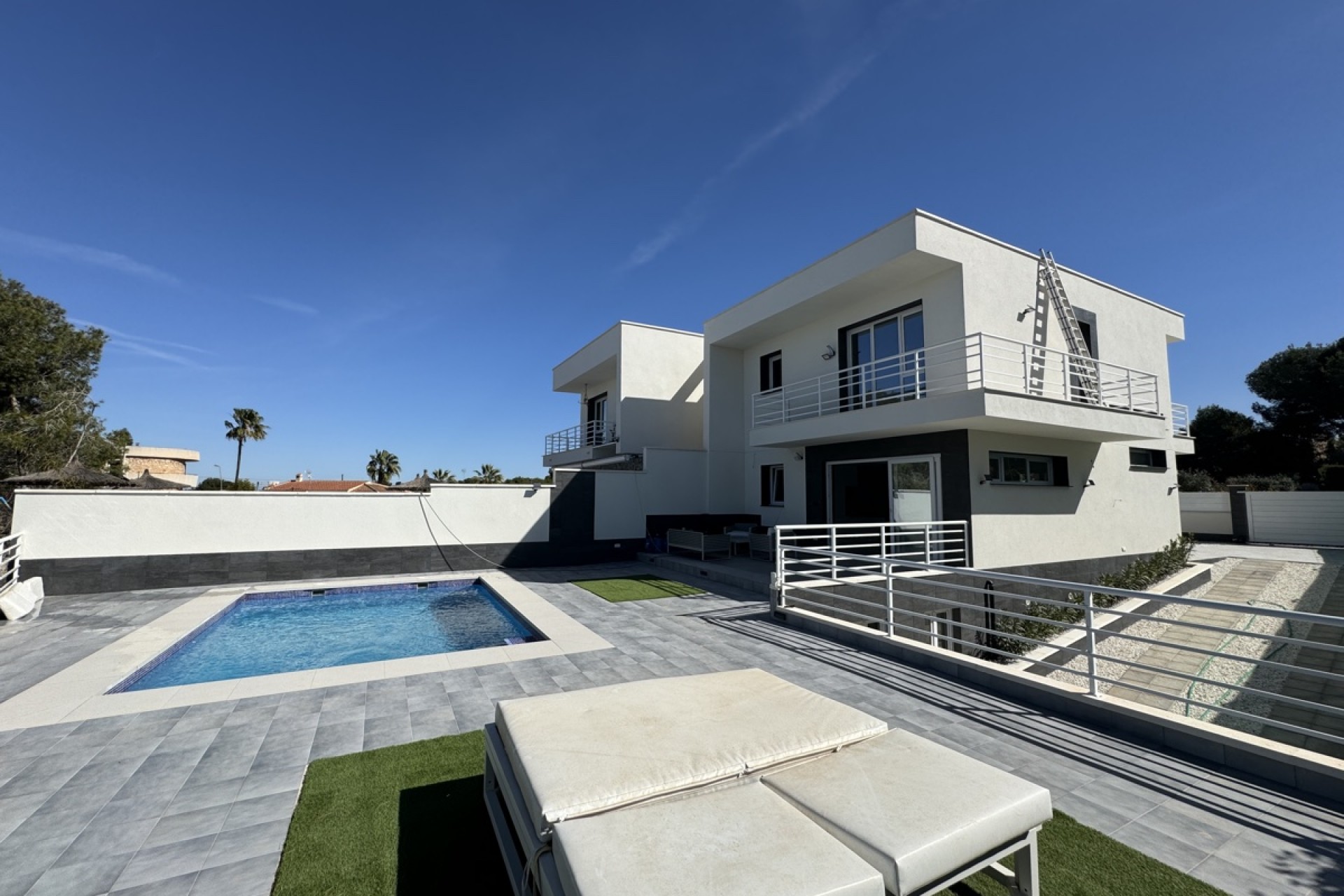La Revente - Villa - Orihuela Costa - Los Balcones