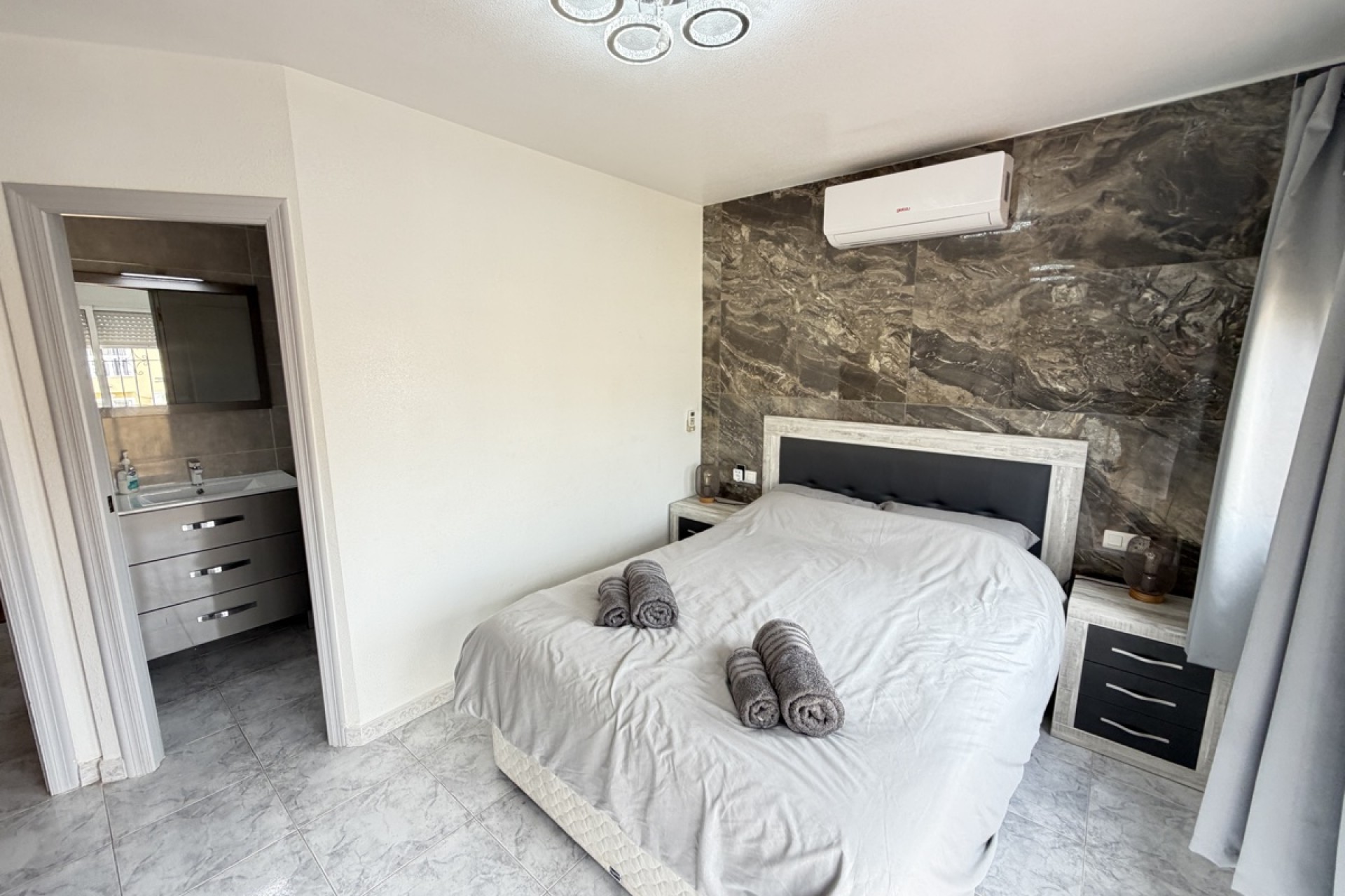 La Revente - Villa - Orihuela Costa - Villamartin
