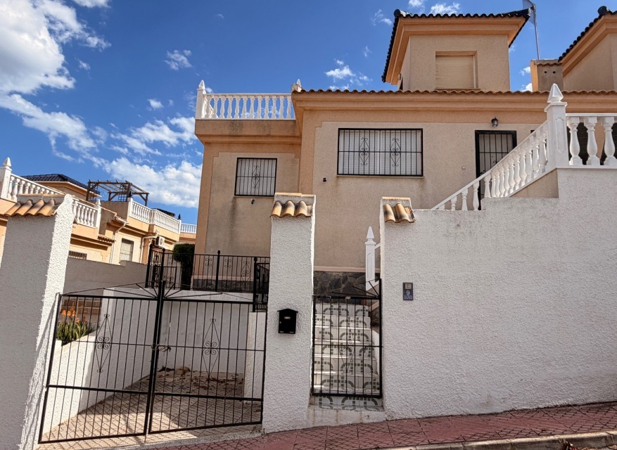 La Revente - Villa Quadruple - Ciudad Quesada - La Marquesa