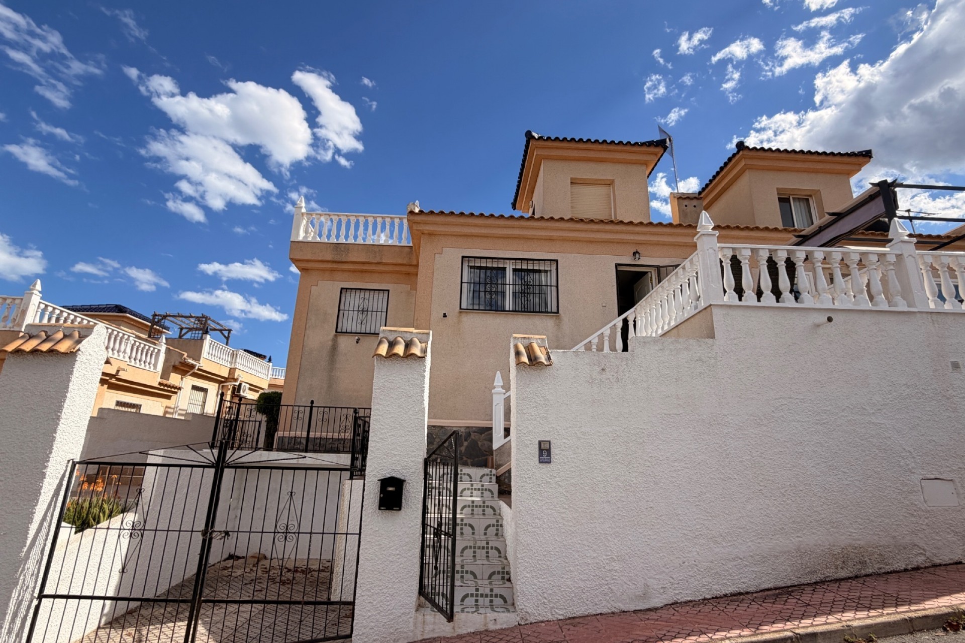 La Revente - Villa Quadruple - Ciudad Quesada - La Marquesa