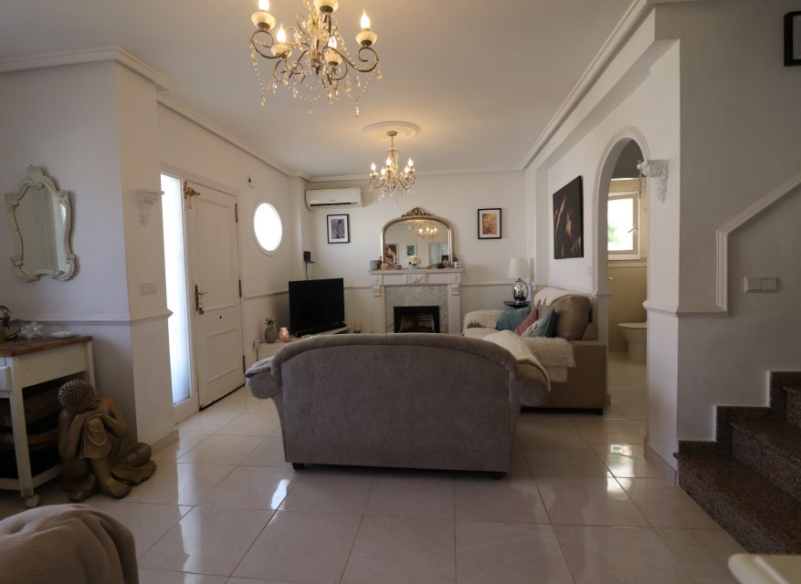 La Revente - Villa - San Miguel de Salinas - Lake View Mansions