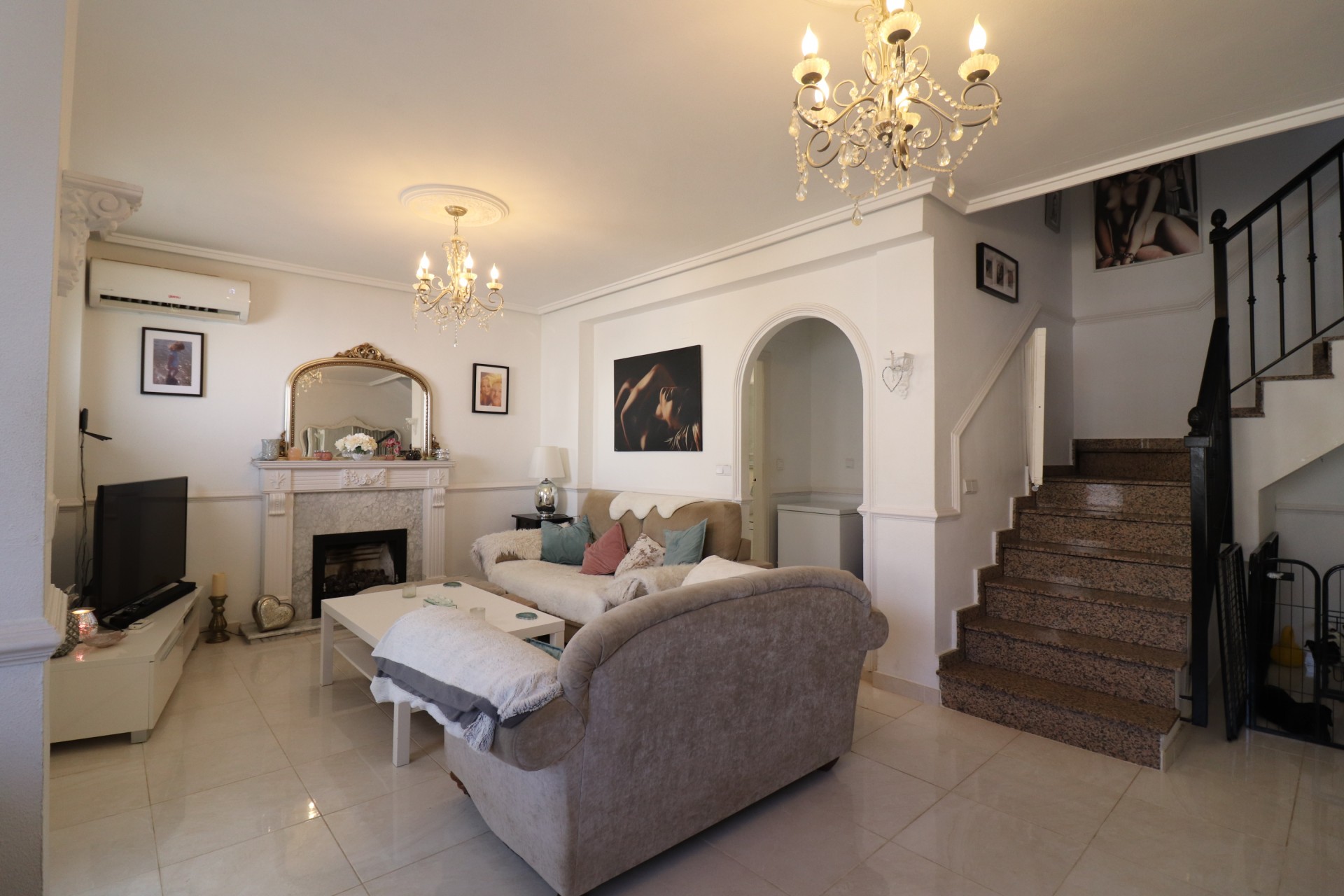 La Revente - Villa - San Miguel de Salinas - Lake View Mansions